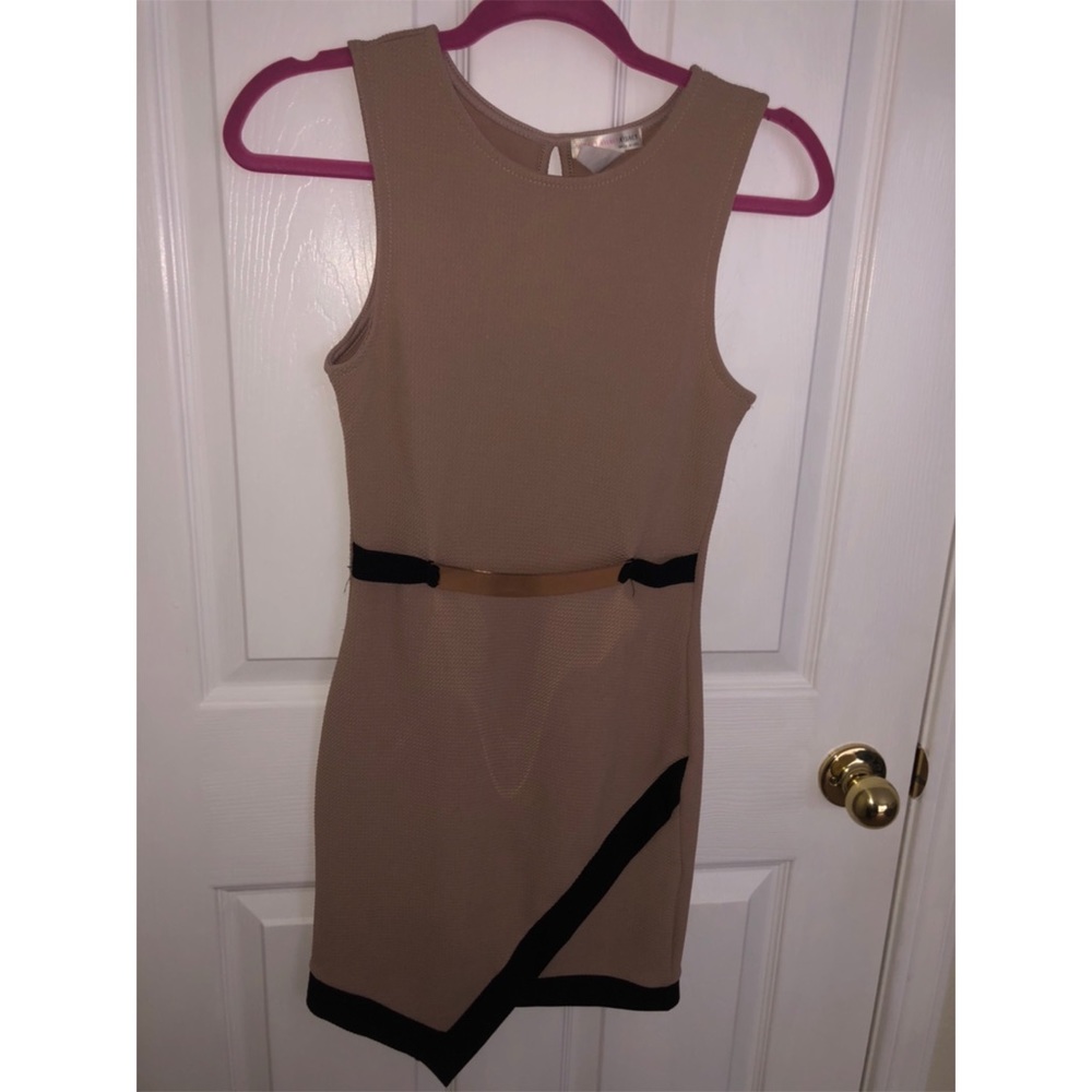 A’GACI tan tight fitting dress with gold belt